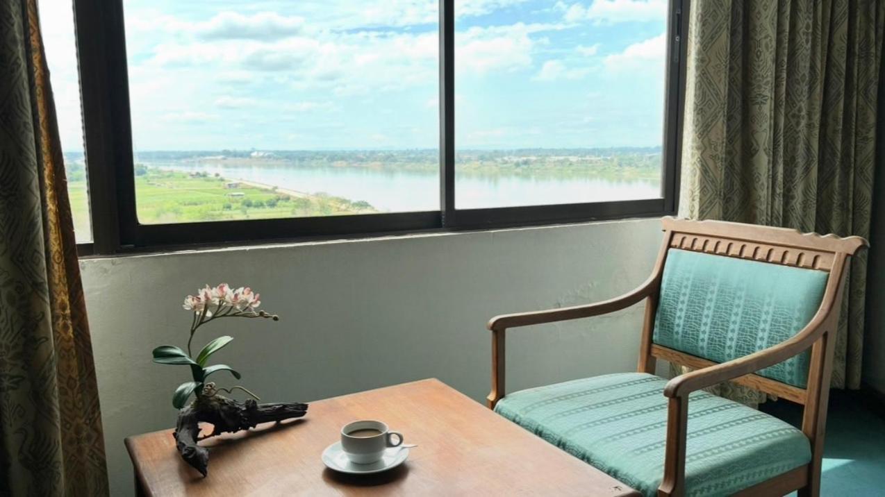 Royal Mekong Riverside Hotel Нонг Кай Екстериор снимка