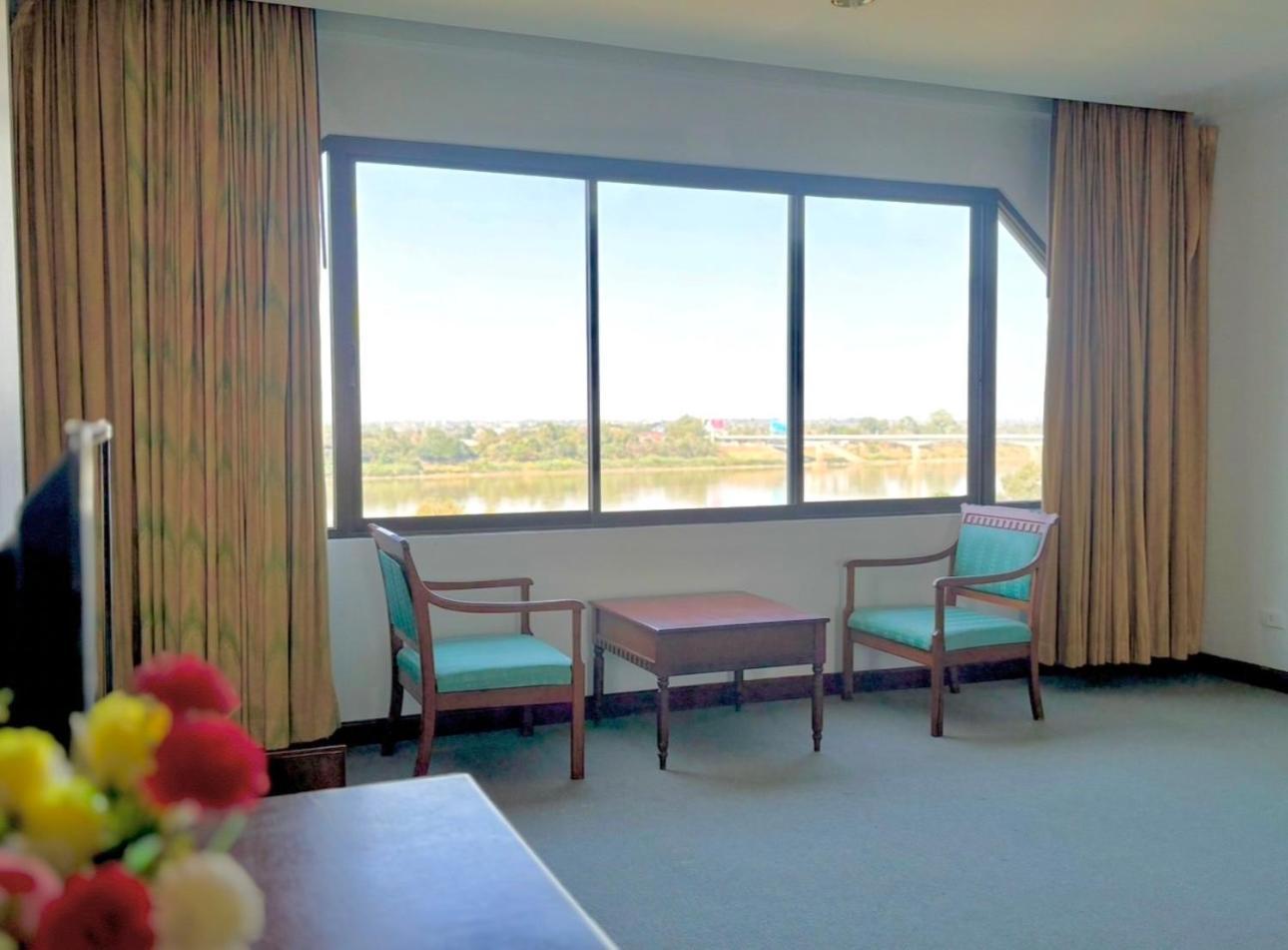Royal Mekong Riverside Hotel Нонг Кай Екстериор снимка